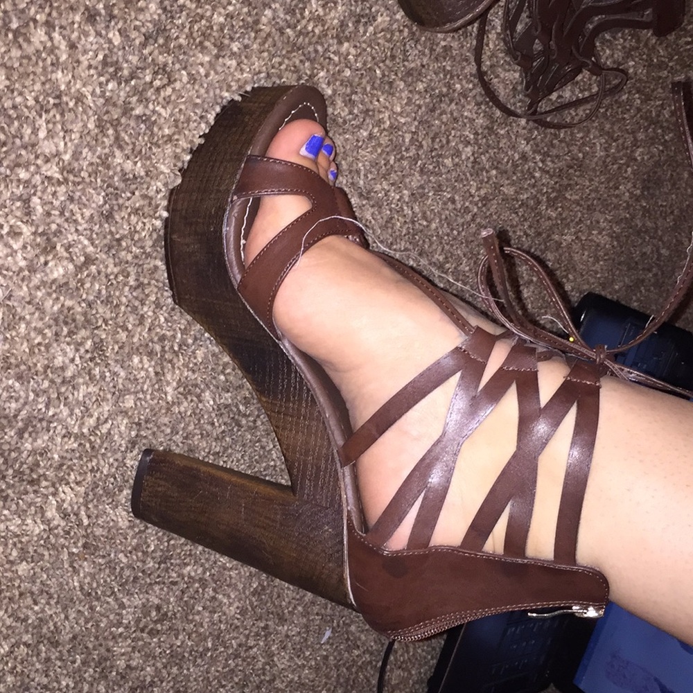 Forever brand tie up heels